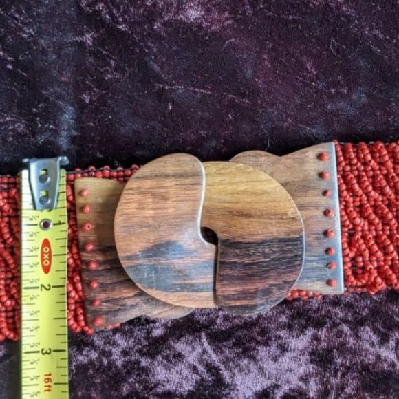 Vintage Erik & Mike Beaded Stretch Belt, Interlocking Wooden Clasp, Red - Picture 3 of 15